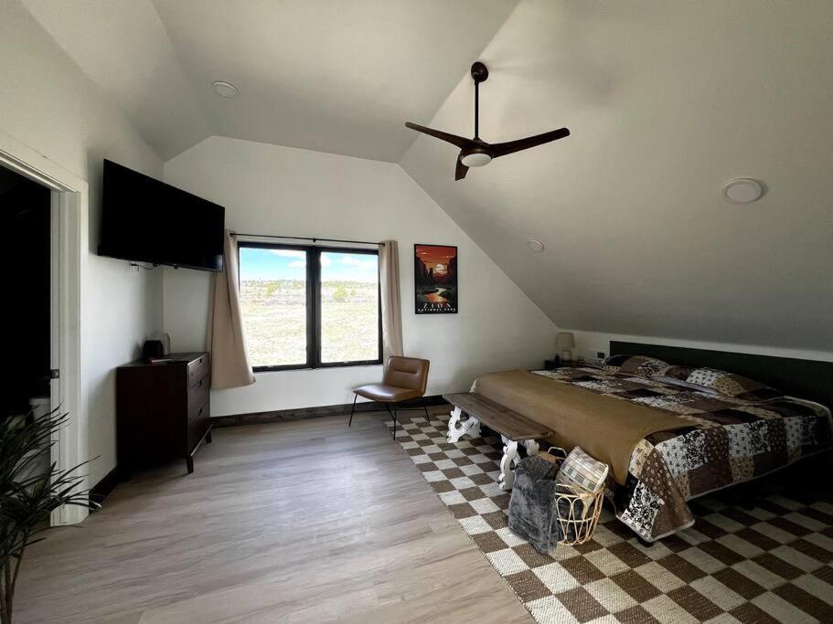 Red Rock Retreat Stunning Floor To Ceiling Views Villa Хеч Екстериор снимка
