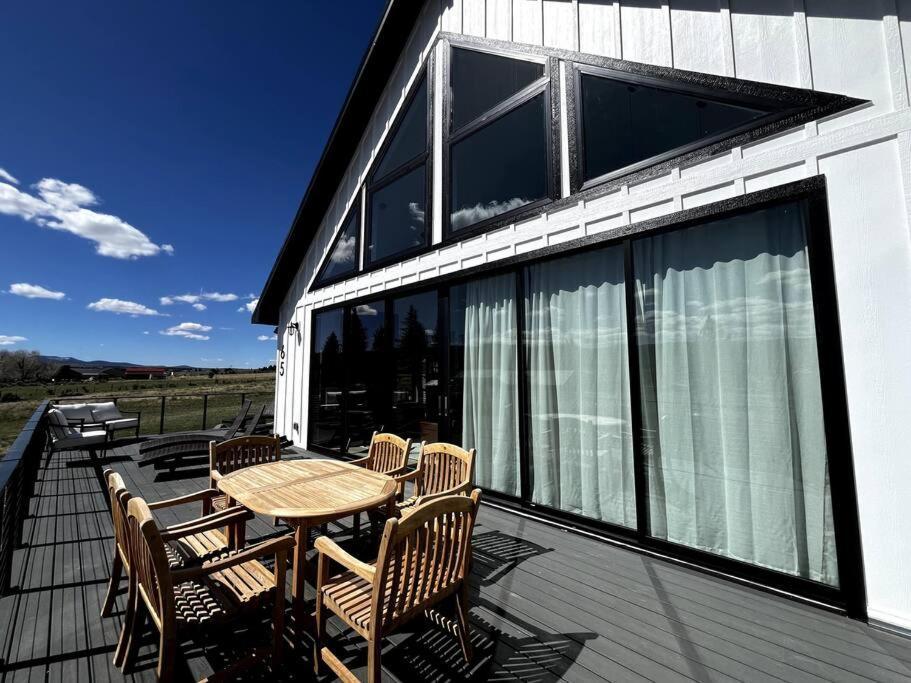 Red Rock Retreat Stunning Floor To Ceiling Views Villa Хеч Екстериор снимка
